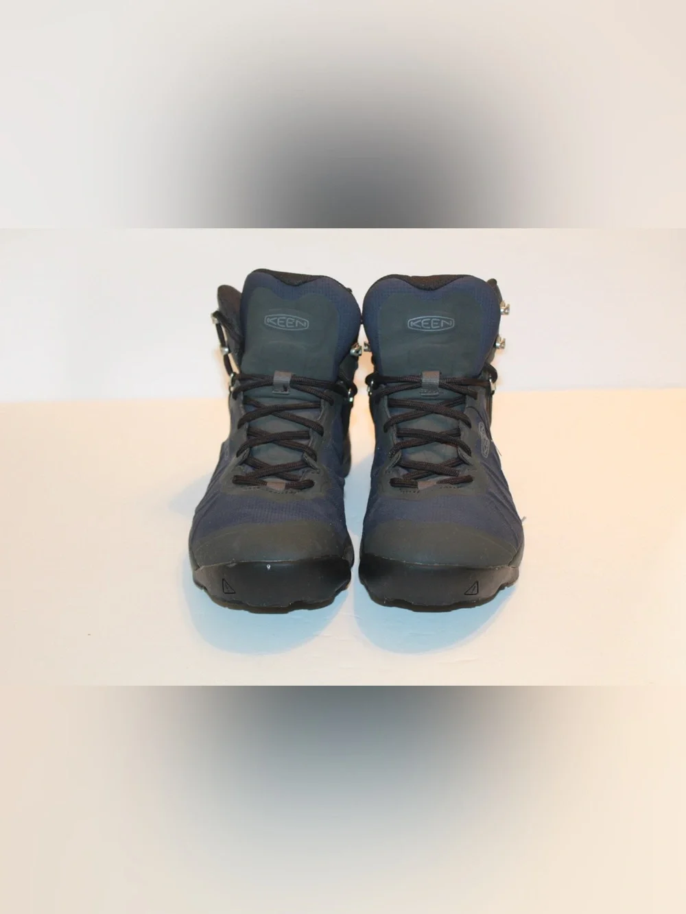 Keen Venture Mid Waterproof Hiking Boots Size Mens 8